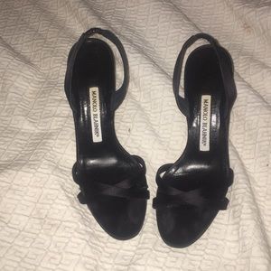 Manolo Blahnik Fieno black satin heels